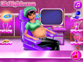 Catwoman Pregnant - screenshot 2